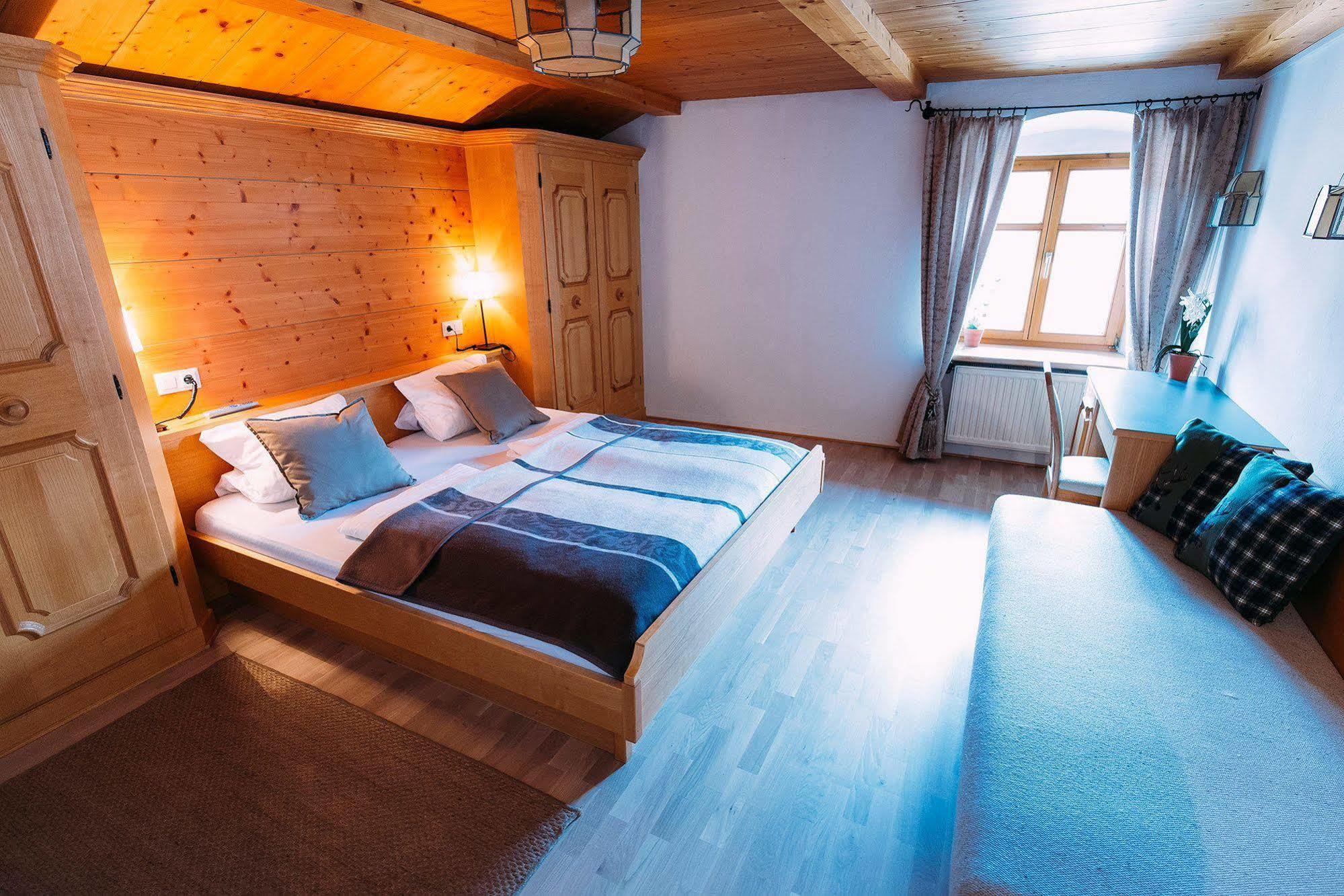 Gasthof Zum Schupfen Hotel Innsbruck Luaran gambar